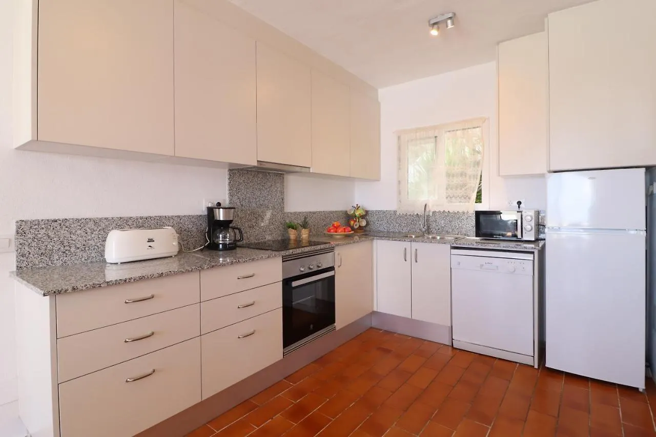 Belvedere, Family-Friendly, Nice, First-Line Apartment With Stunning Beach And Sea Views,Ac Ареналь-д'эн-Кастель